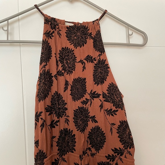 Halter maxi dress - Picture 2 of 7